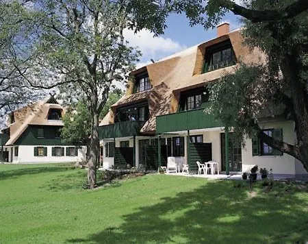 Alter Krug App 16 شقة *